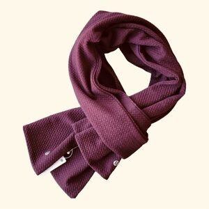 Lululemon All Ease Winter Scarf Heathered Cassis & Black NWT